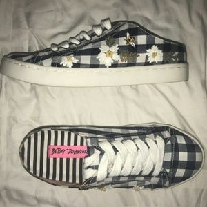 Size 5 Betsey Johnson sneakers NEW